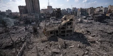 Ontario woman stranded in Gaza fears death, cries for government help