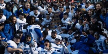 Montreal Secures 2nd Vanier Cup Title, Defeating UBC in Hard-Fought Battle