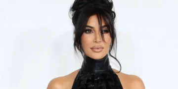 Kim Kardashian pledges to remain single for another year