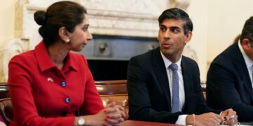 Rishi Sunak sacks Home Secretary Braverman after she accused London police of political bias