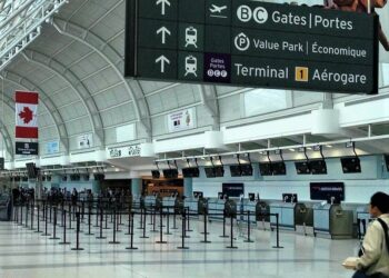 150,000 travellers to pass through Pearson Airport in Mississauga daily