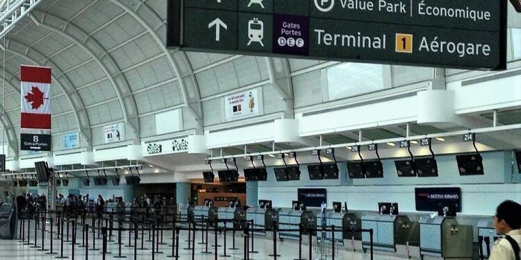 150,000 travellers to pass through Pearson Airport in Mississauga daily