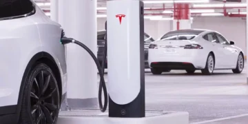 Canada’s 2,000th Tesla Supercharger stall opened in Mississauga