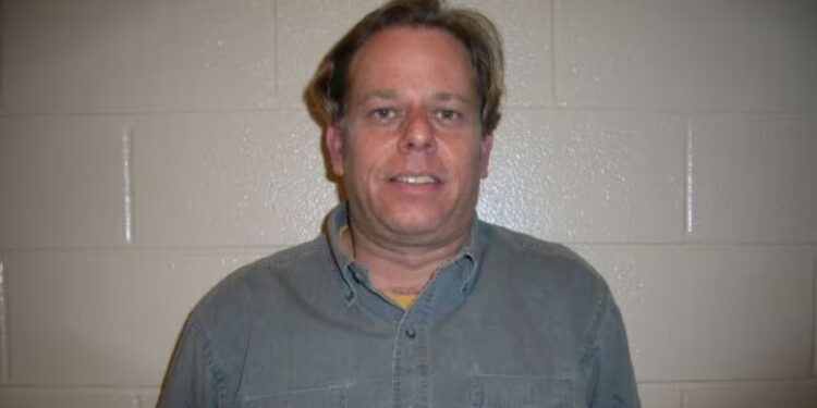 Contractor Admits Guilt to 7 of 13 Charges in Defrauding Ontario Cottage Owners Case