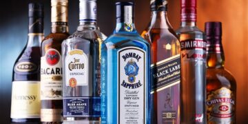 Saudi Arabia To Open First Alcohol Store For Non-Muslim Diplomats