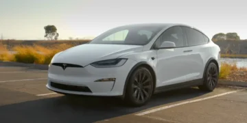 Tesla moves to settle out of court with the family of Apple engineer that died in fatal model X crash
